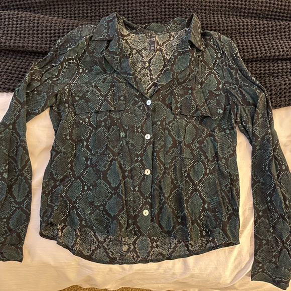 Snake print button down top - Picture 1 of 5